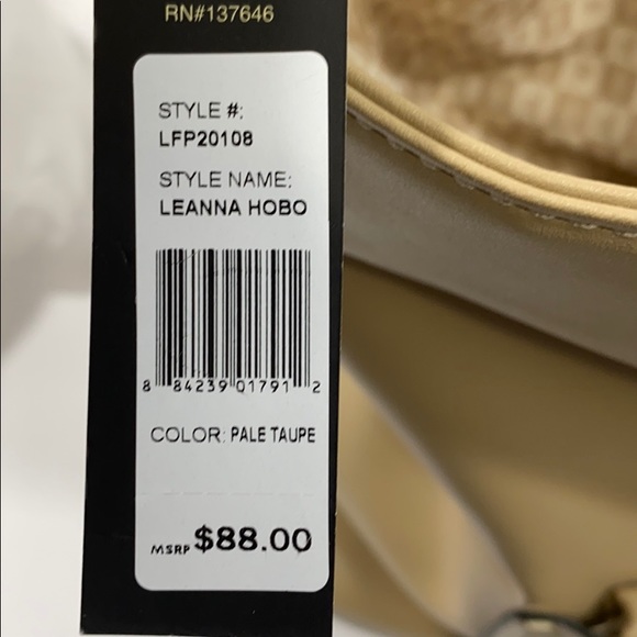 London Fog pale taupe Leanna hobo bag - Picture 14 of 15